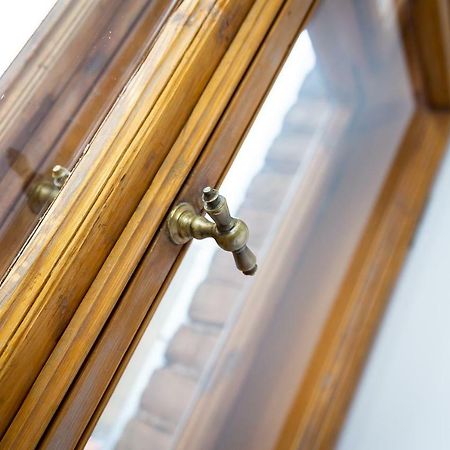 Apartament Stories Writer'S Ap 40Sqm Renovated Free Parking Ryga Zewnętrze zdjęcie