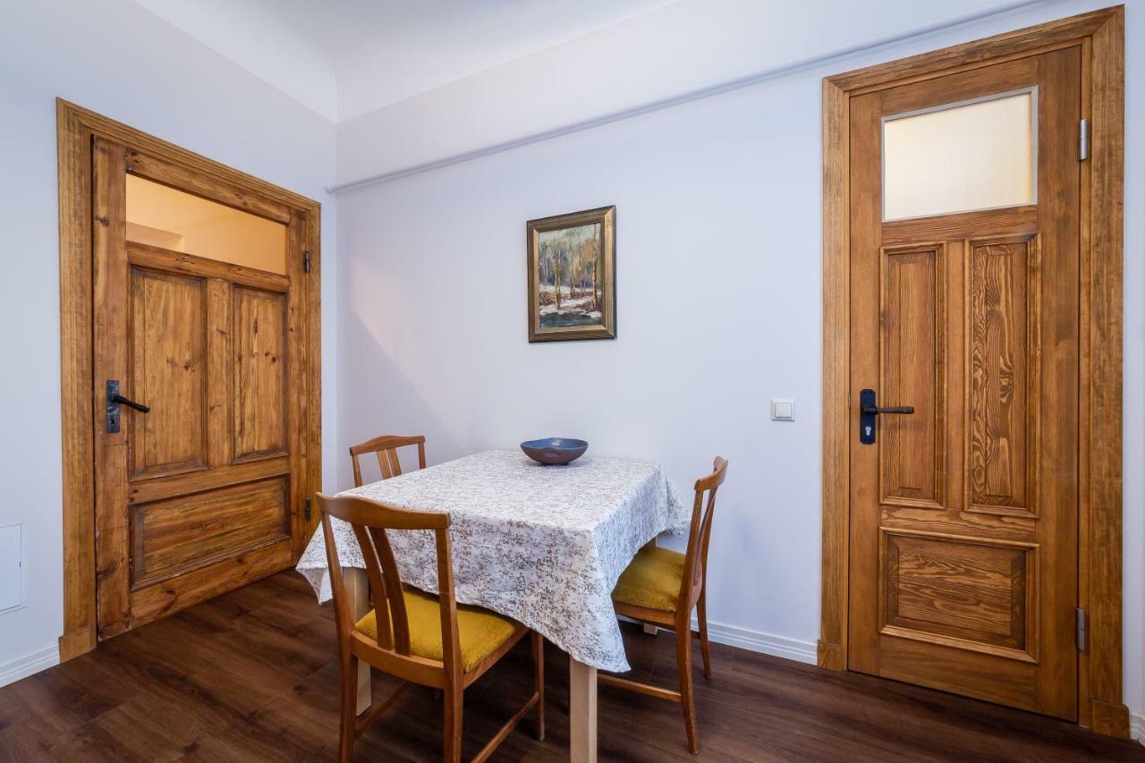 Apartament Stories Writer'S Ap 40Sqm Renovated Free Parking Ryga Zewnętrze zdjęcie