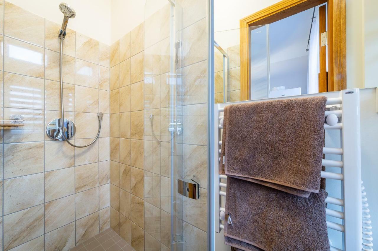 Apartament Stories Writer'S Ap 40Sqm Renovated Free Parking Ryga Zewnętrze zdjęcie