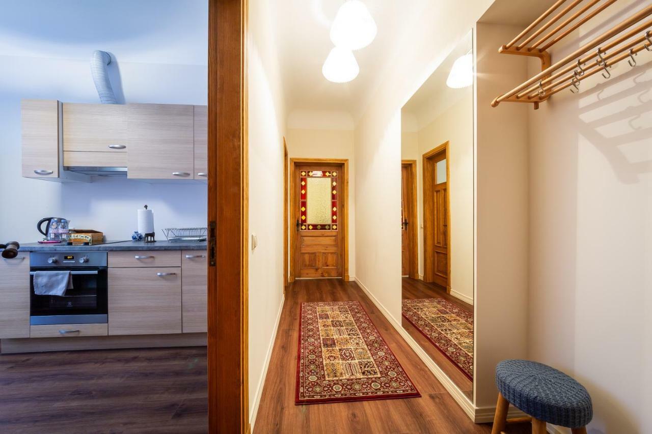 Apartament Stories Writer'S Ap 40Sqm Renovated Free Parking Ryga Zewnętrze zdjęcie